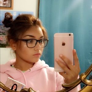 Meet your Posher, Joanna